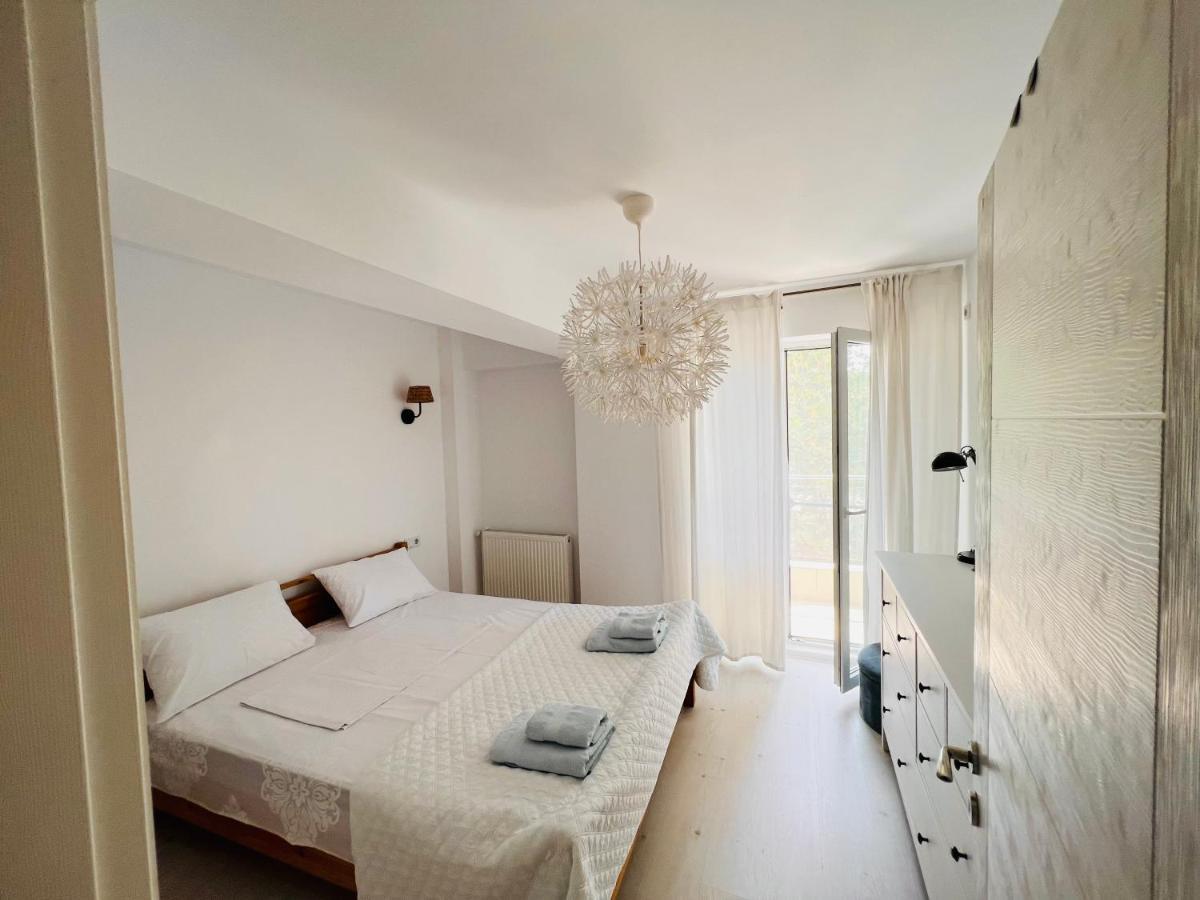 The Airport Loft Apartment Otopeni Exterior photo